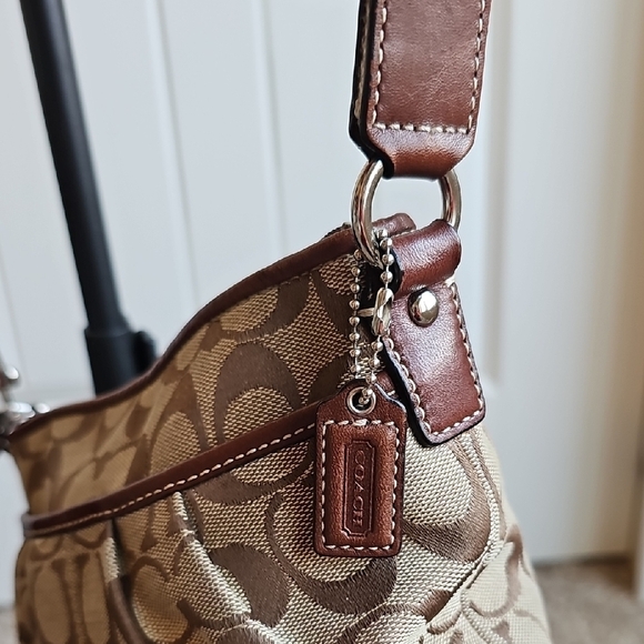 Coach Canvas Courier Crossbody Bag LIKE NEW - Picture 5 of 9